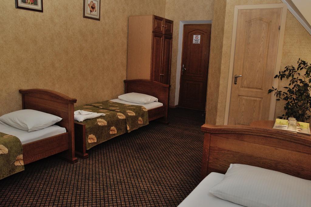 Bed and Breakfast Zolota Pidkova Ковель Экстерьер фото