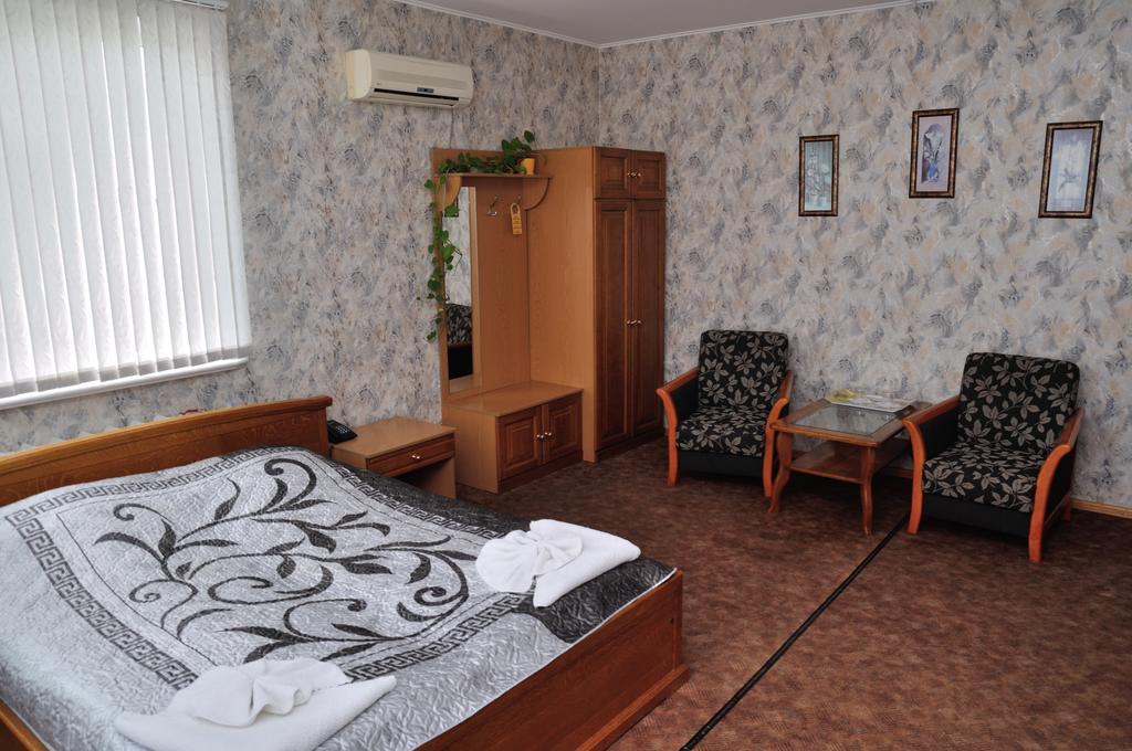 Bed and Breakfast Zolota Pidkova Ковель Экстерьер фото