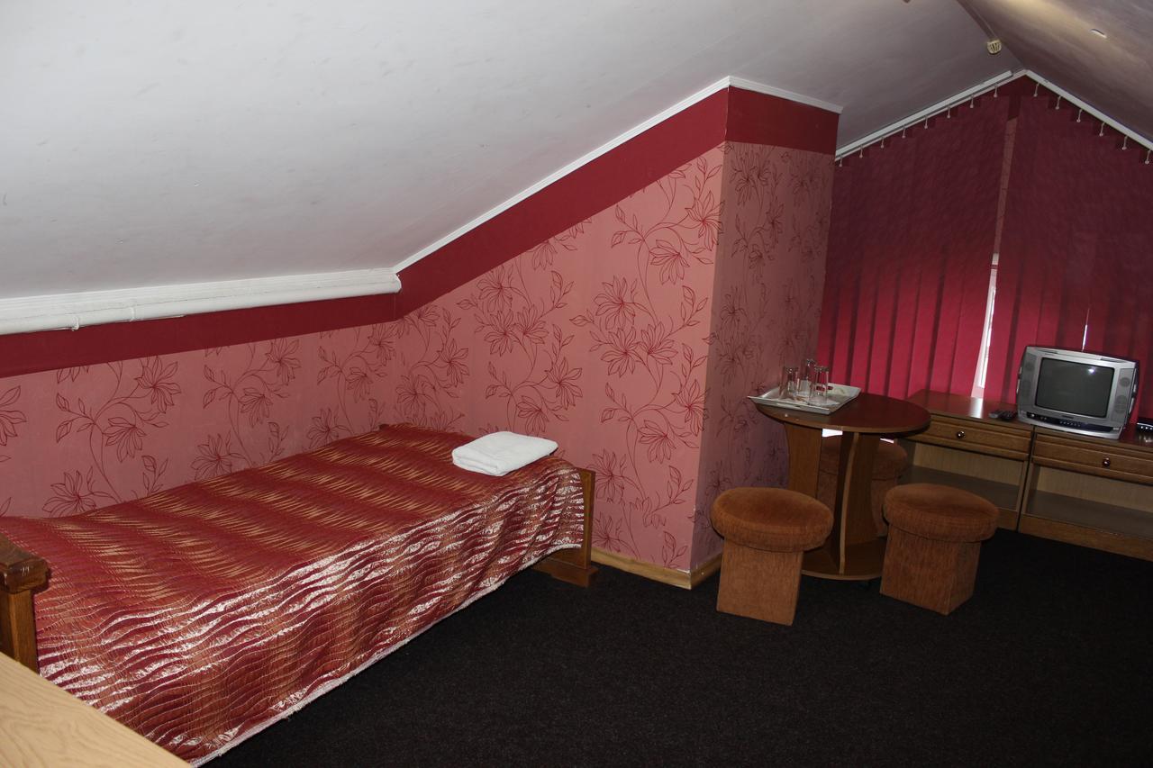 Bed and Breakfast Zolota Pidkova Ковель Экстерьер фото