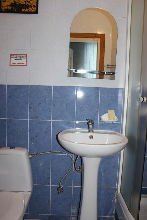 Bed and Breakfast Zolota Pidkova Ковель Экстерьер фото