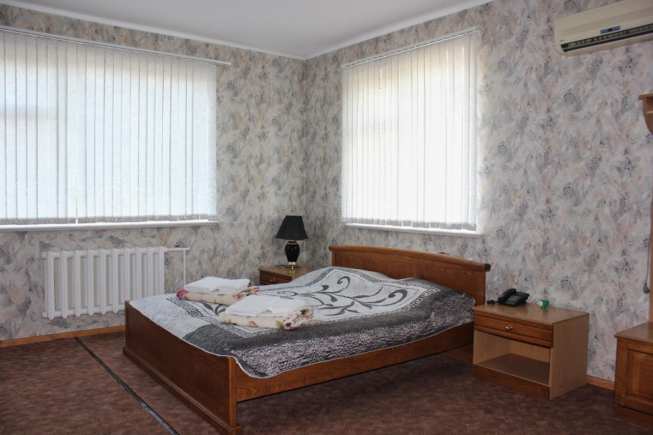 Bed and Breakfast Zolota Pidkova Ковель Экстерьер фото
