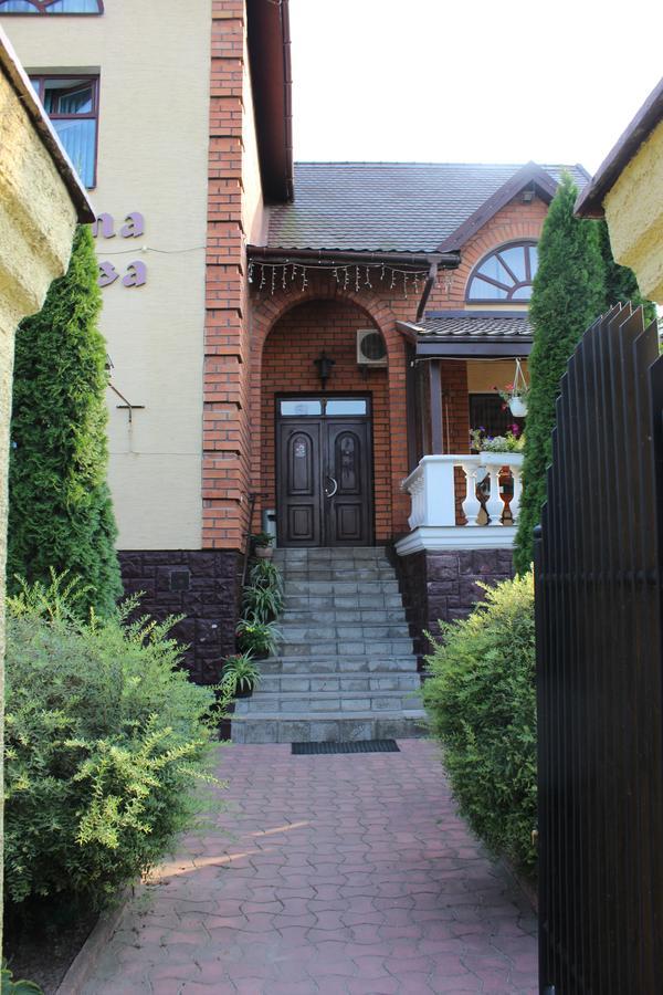 Bed and Breakfast Zolota Pidkova Ковель Экстерьер фото
